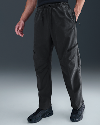 Nike Tech Men's Shori Loose Trousers. Nike RO